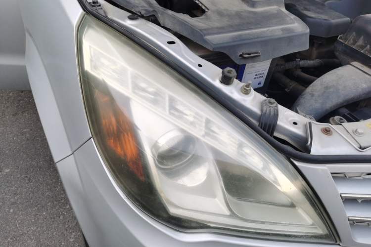 Used BAIC Weiwang M20 2014 1.5L Ultra-Luxury BJ415B Right Front Headlight