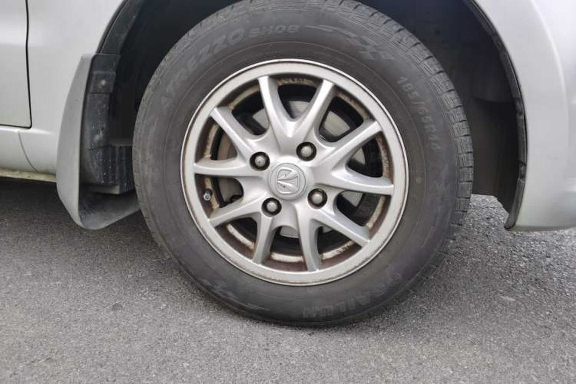 Used BAIC Weiwang M20 2014 1.5L Ultra-Luxury BJ415B Right Front Wheel Hub