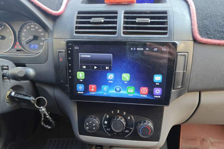 Used BAIC Weiwang M20 2014 1.5L practical type BJ415A Audio And AC Panel