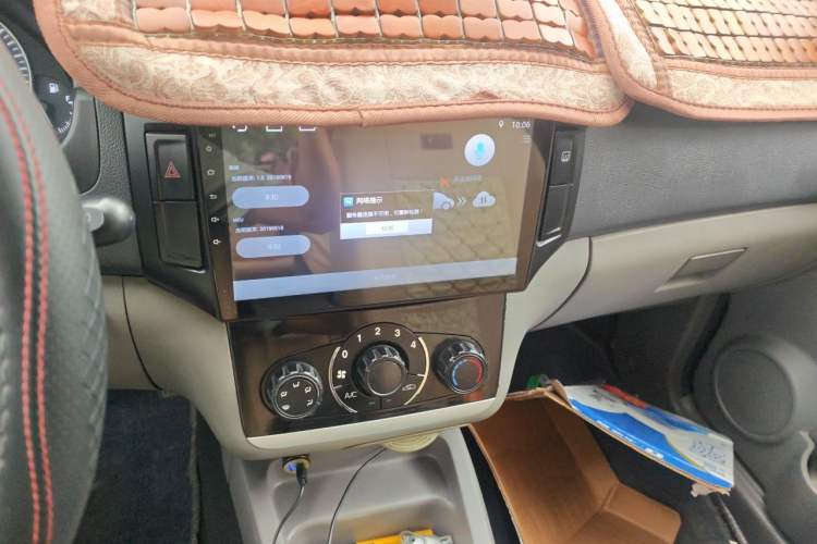 Used BAIC Weiwang M20 2014 1.5L Ultra-Luxury BJ415B Audio And AC Panel
