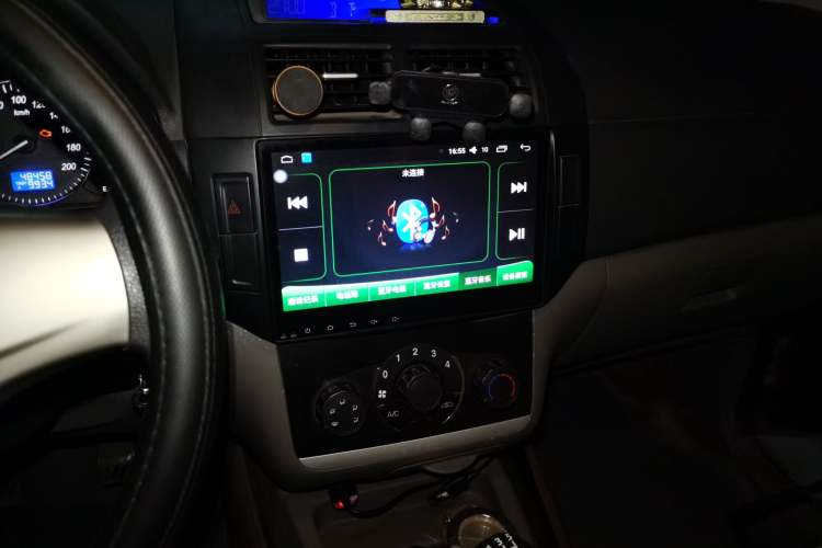 Used BAIC Weiwang M20 2014 1.5L practical type BJ415A Audio And AC Panel