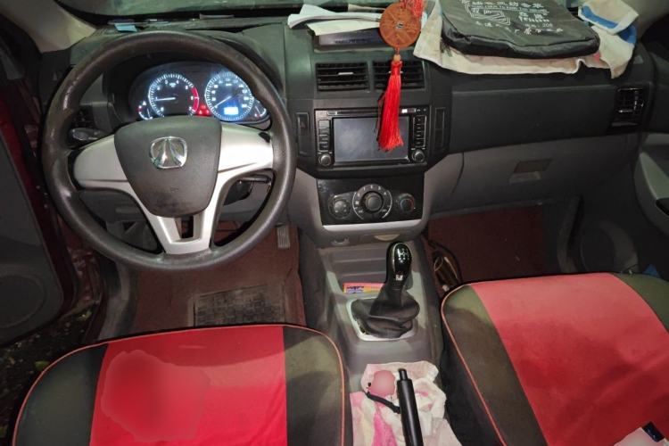 Used BAIC Weiwang M20 2014 1.5L Basic Version DAM15DL Center Console