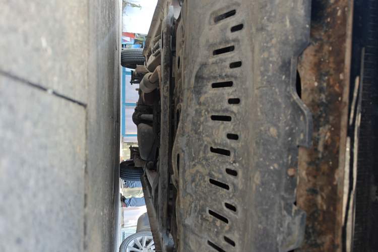 Used BAIC Weiwang M20 2014 1.5L practical type BJ415A Chassis Front