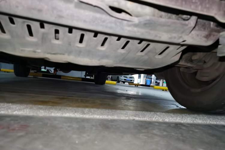 Used BAIC Weiwang M20 2014 1.5L practical type BJ415A Chassis Front Left