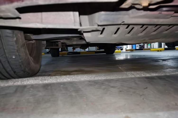 Used BAIC Weiwang M20 2014 1.5L practical type BJ415A Chassis Front Right