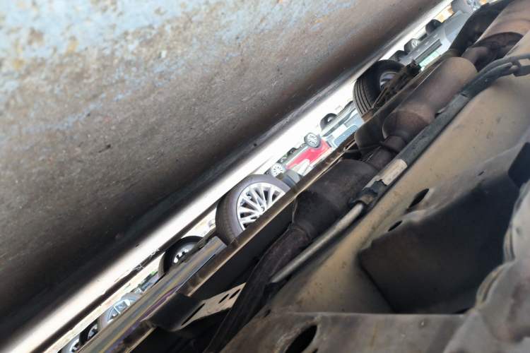 Used BAIC Weiwang M20 2014 1.5L Comfort Version BJ415B Chassis Front Right