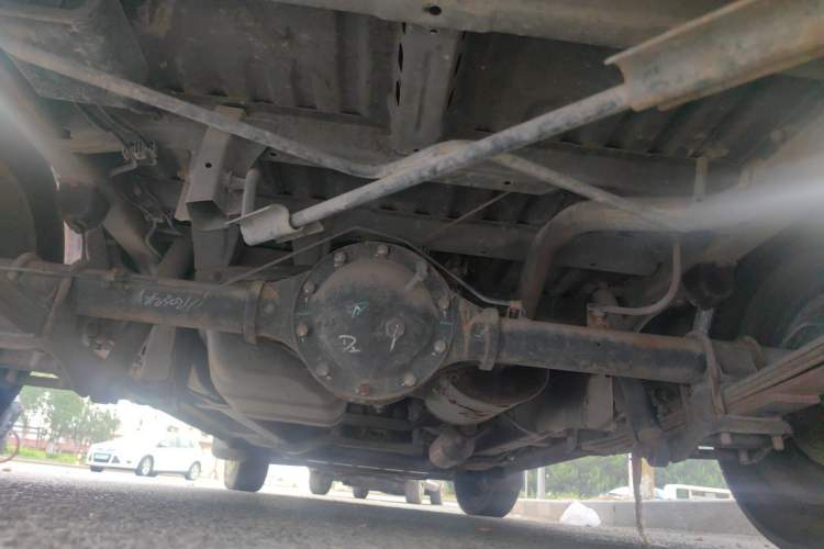 Used BAIC Weiwang M20 2014 1.5L practical type BJ415A Chassis Rear
