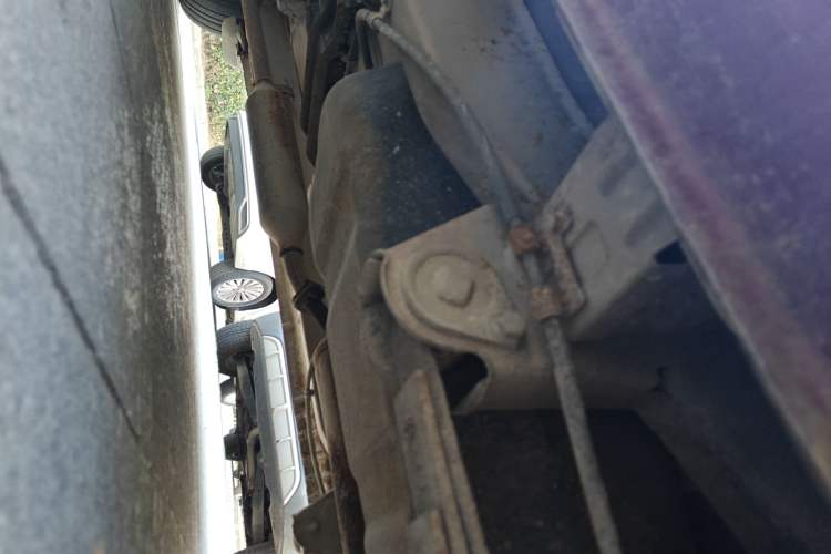 Used BAIC Weiwang M20 2014 1.5L practical type BJ415A Chassis Rear Left