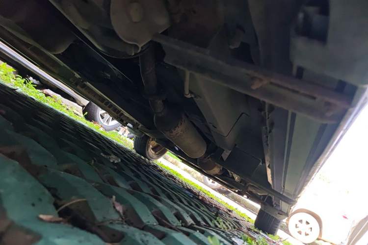 Used BAIC Weiwang M20 2014 1.5L Ultra-Luxury BJ415B Chassis Rear Right