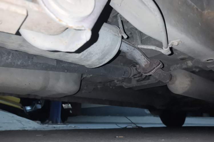 Used BAIC Weiwang M20 2014 1.5L practical type BJ415A Chassis Rear Right