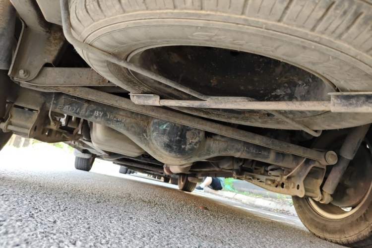 Used BAIC Weiwang M20 2014 1.5L Comfort Version BJ415B Chassis Rear
