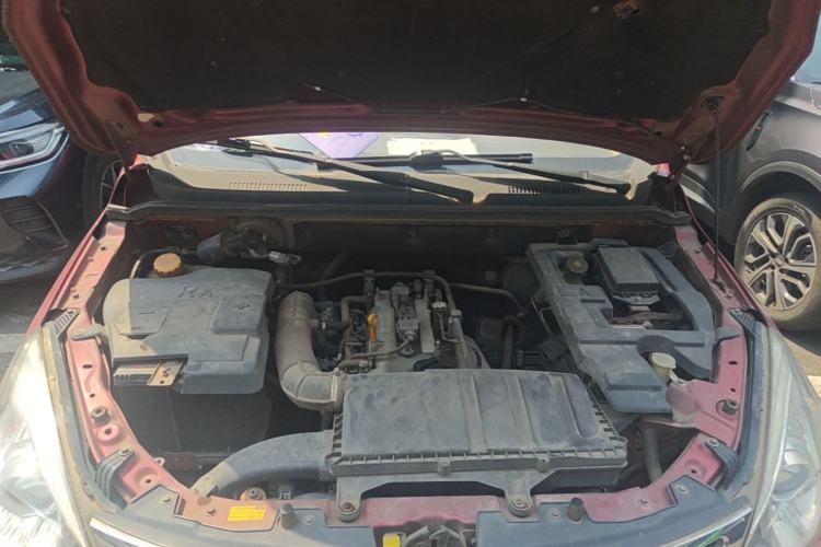 Used BAIC Weiwang M20 2014 1.5L Comfort version DAM15DL Engine Bay