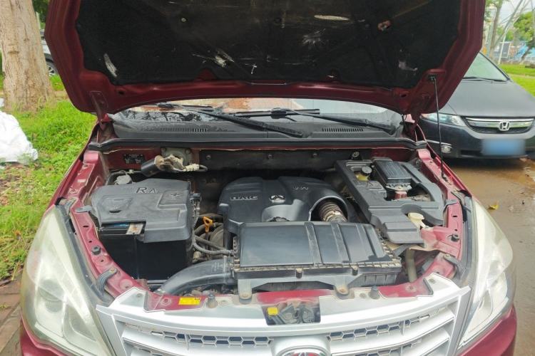 Used BAIC Weiwang M20 2014 1.5L Ultra-Luxury BJ415B Engine Bay