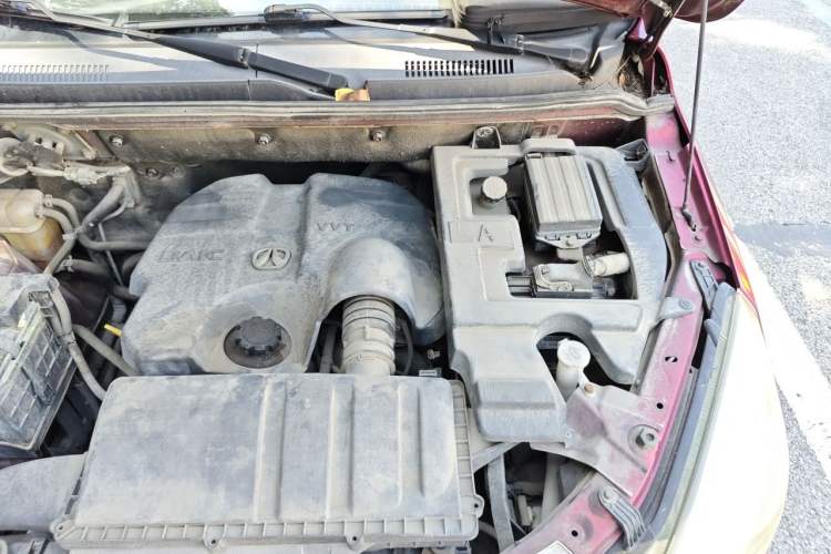 Used BAIC Weiwang M20 2014 1.5L Comfort Version BJ415B Engine Bay Left