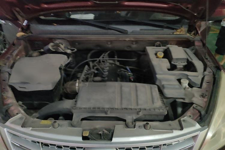 Used BAIC Weiwang M20 2014 1.5L practical type BJ415A Engine Bay