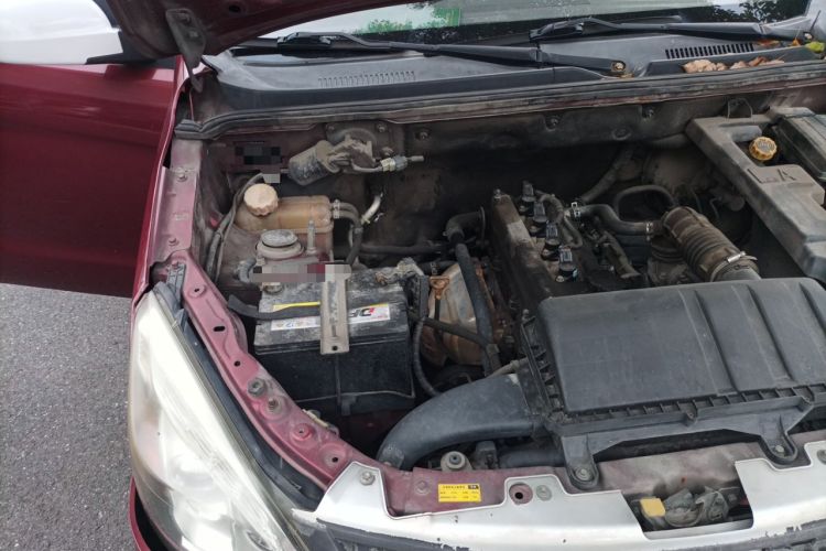 Used BAIC Weiwang M20 2014 1.5L Comfort Version BJ415B Engine Bay Right