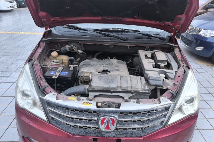 Used BAIC Weiwang M20 2014 1.5L practical type BJ415A Engine Bay