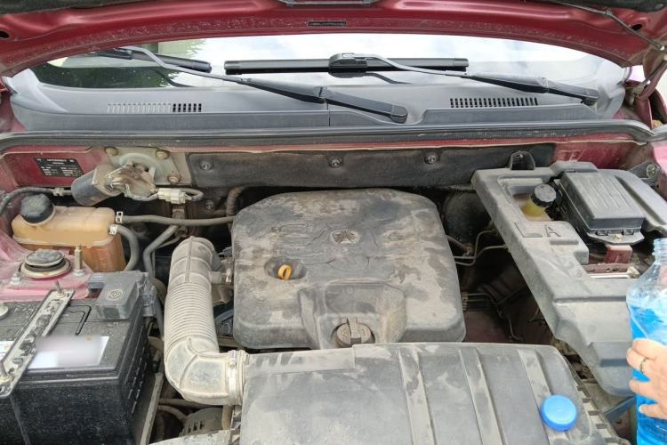 Used BAIC Weiwang M20 2014 1.5L Basic Version DAM15DL Engine Bay