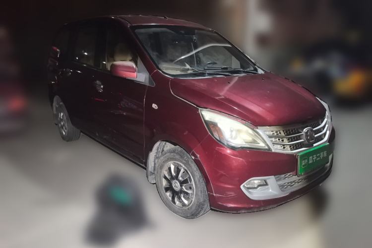 Used BAIC Weiwang M20 2014 1.5L practical type BJ415A Front Right 45 Deg