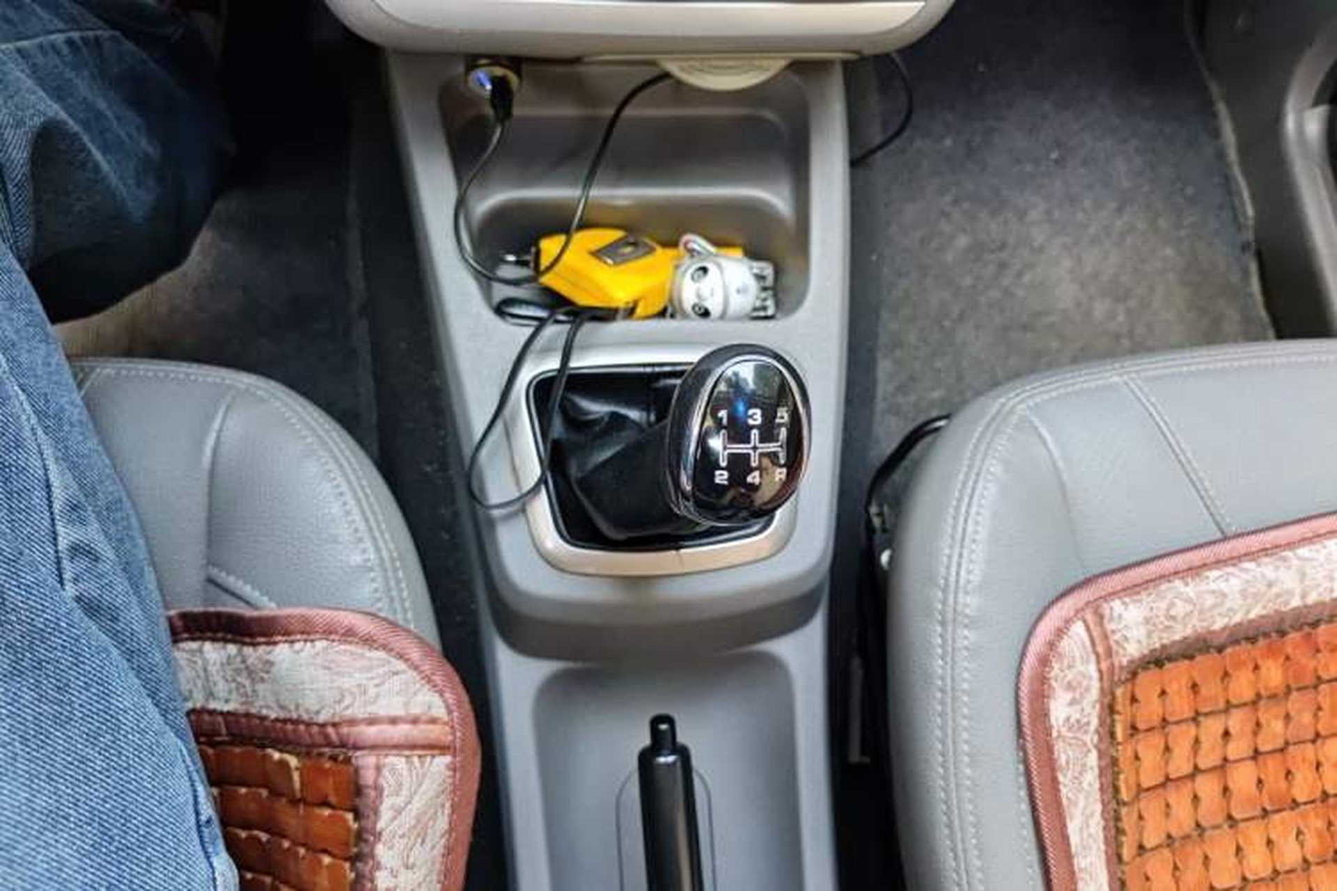 Used BAIC Weiwang M20 2014 1.5L Ultra-Luxury BJ415B Gear Lever