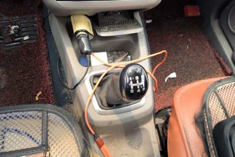 Used BAIC Weiwang M20 2014 1.5L Comfort Version BJ415B Gear Lever
