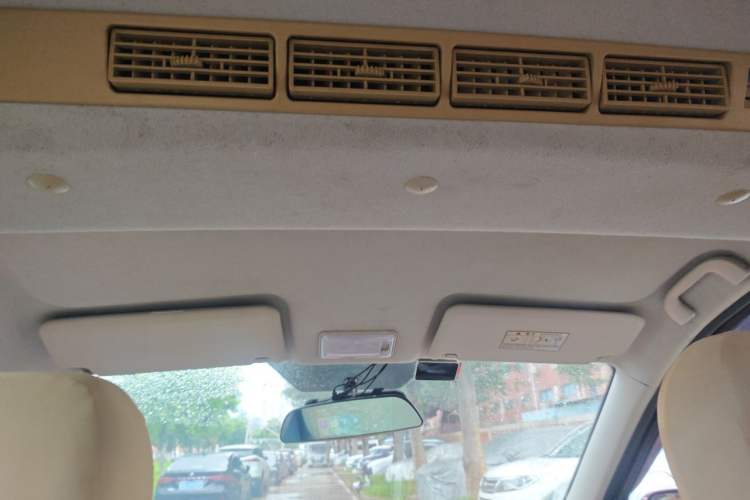 Used BAIC Weiwang M20 2014 1.5L Ultra-Luxury BJ415B Headliner