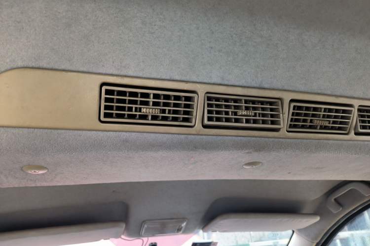 Used BAIC Weiwang M20 2014 1.5L Comfort Version BJ415B Headliner