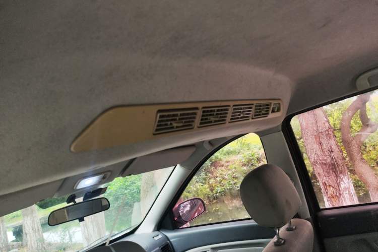 Used BAIC Weiwang M20 2014 1.5L Comfort Version BJ415B Headliner