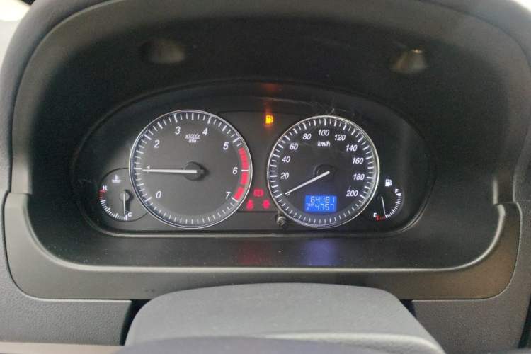 Used BAIC Weiwang M20 2014 1.5L Ultra-Luxury BJ415B Instrument Cluster