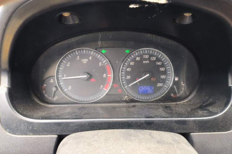 Used BAIC Weiwang M20 2014 1.5L Comfort Version BJ415B Instrument Cluster