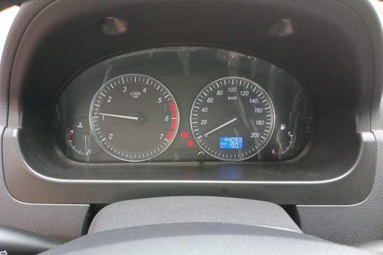 Used BAIC Weiwang M20 2014 1.5L Comfort version DAM15DL Instrument Cluster