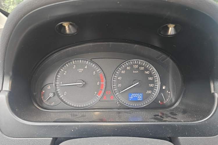 Used BAIC Weiwang M20 2014 1.5L Comfort Version BJ415B Instrument Cluster