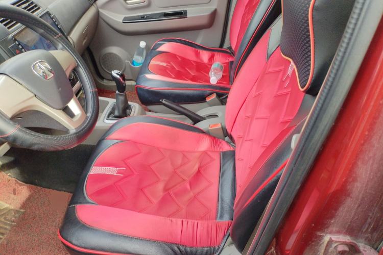 Used BAIC Weiwang M20 2014 1.5L practical type BJ415A Left Front Seat