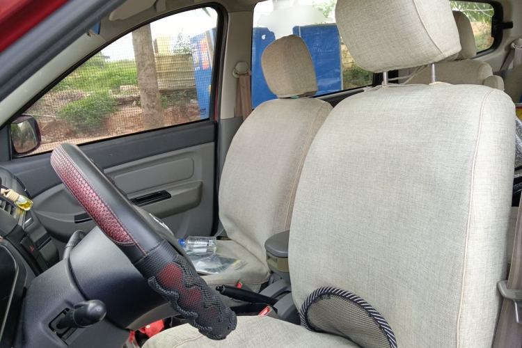 Used BAIC Weiwang M20 2014 1.5L Basic Version DAM15DL Left Front Seat