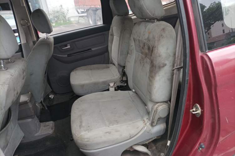 Used BAIC Weiwang M20 2014 1.5L Comfort Version BJ415B Left Rear Seat