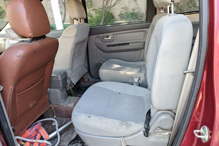 Used BAIC Weiwang M20 2014 1.5L Comfort Version BJ415B Left Rear Seat