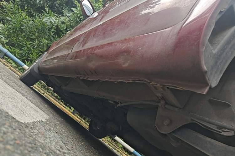 Used BAIC Weiwang M20 2014 1.5L Comfort Version BJ415B Left Side Sill