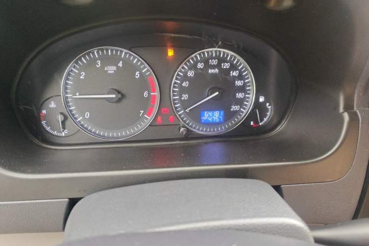 Used BAIC Weiwang M20 2014 1.5L Ultra-Luxury BJ415B Odometer Close Up