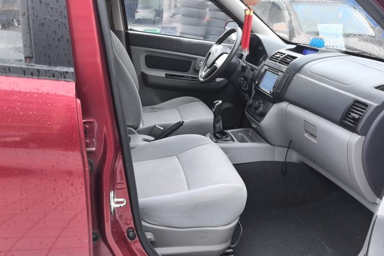Used BAIC Weiwang M20 2014 1.5L practical type BJ415A Right Front Seat