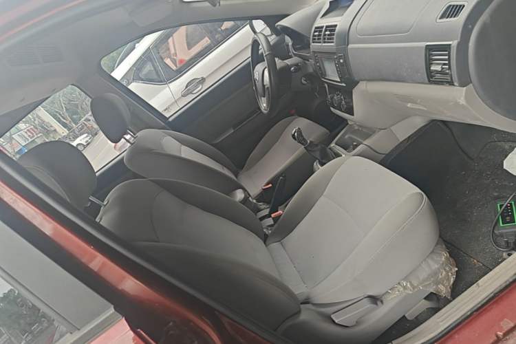 Used BAIC Weiwang M20 2014 1.5L Comfort Version BJ415B Right Front Seat