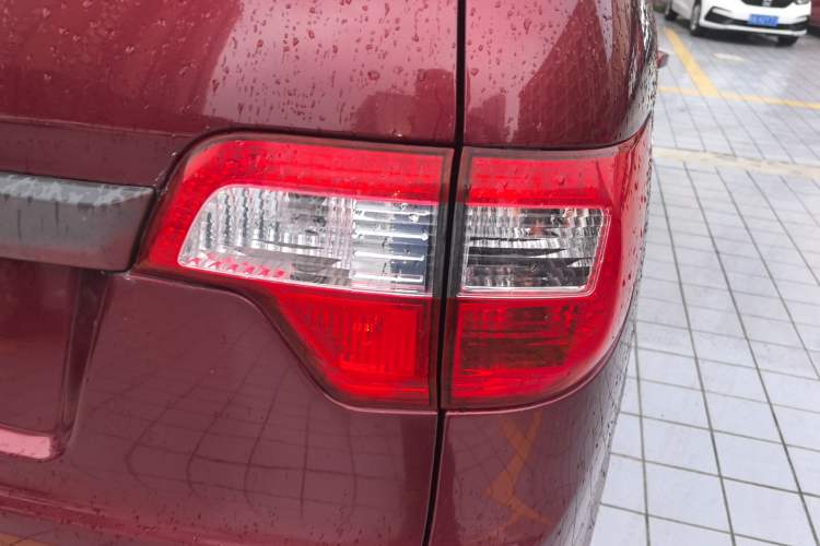 Used BAIC Weiwang M20 2014 1.5L practical type BJ415A Right Rear Taillight