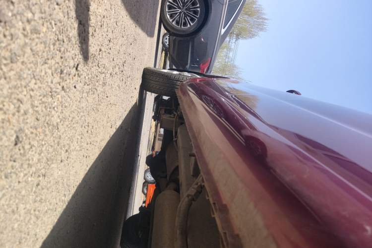 Used BAIC Weiwang M20 2014 1.5L Basic Version DAM15DL Right Side Sill