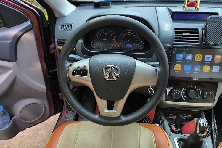 Used BAIC Weiwang M20 2014 1.5L Comfort Version BJ415B Steering Wheel