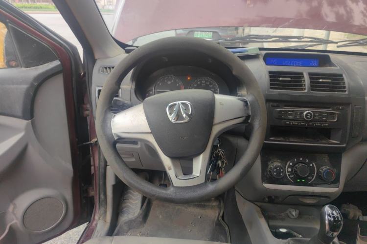 Used BAIC Weiwang M20 2014 1.5L practical type BJ415A Steering Wheel