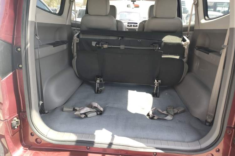 Used BAIC Weiwang M20 2014 1.5L Basic Version DAM15DL Trunk