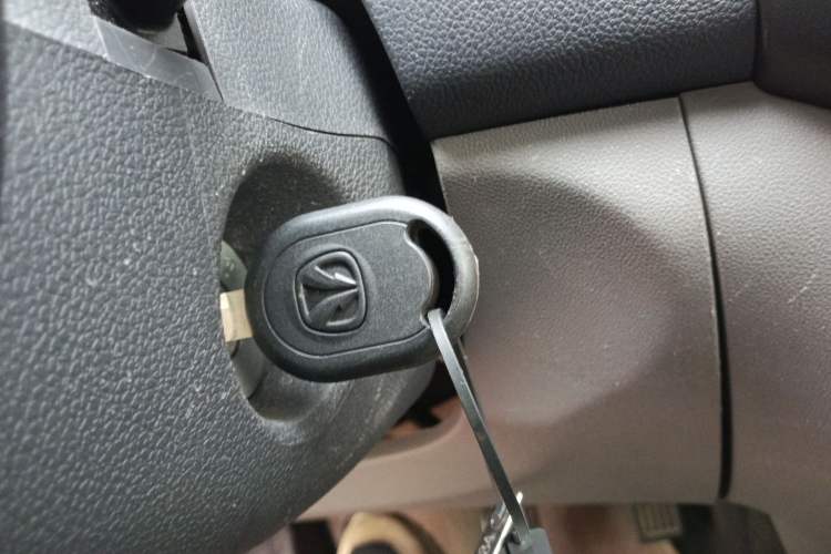 Used BAIC Weiwang M20 2014 1.5L Comfort version DAM15DL Vehicle Key