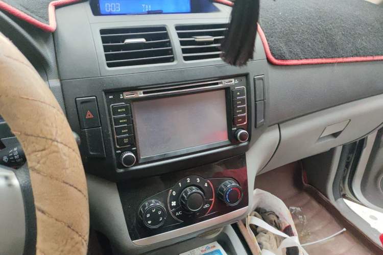 Used BAIC Weiwang M20 2014 1.5L Basic Version DAM15DL Audio And AC Panel