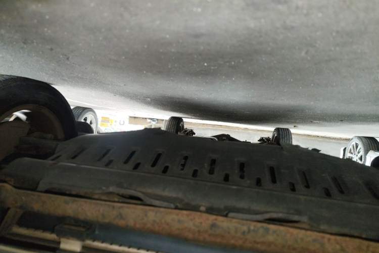 Used BAIC Weiwang M20 2014 1.5L Luxury Version BJ415B Chassis Front