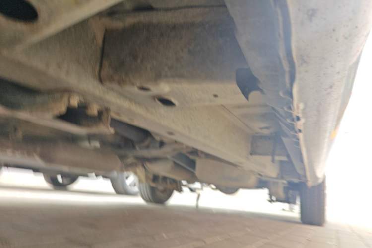 Used BAIC Weiwang M20 2014 1.5L practical type BJ415A Chassis Front Left