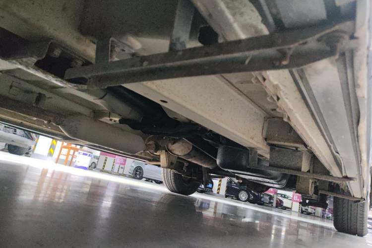 Used BAIC Weiwang M20 2014 1.5L Basic Version DAM15DL Chassis Front Left
